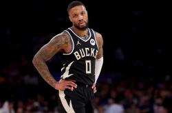 开云体育app-雄鹿B队横扫掘金，布拉德利爆发神勇的简单介绍