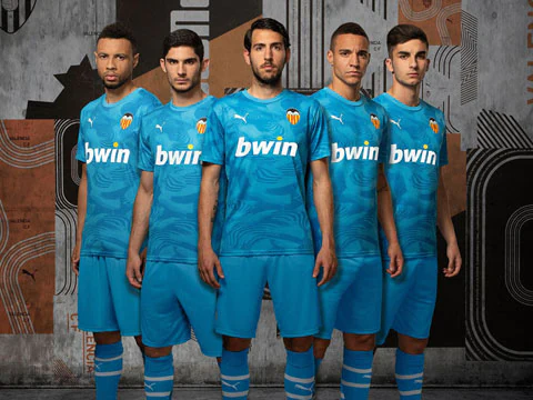 巴伦西亚在主场输给对手，黯然神伤