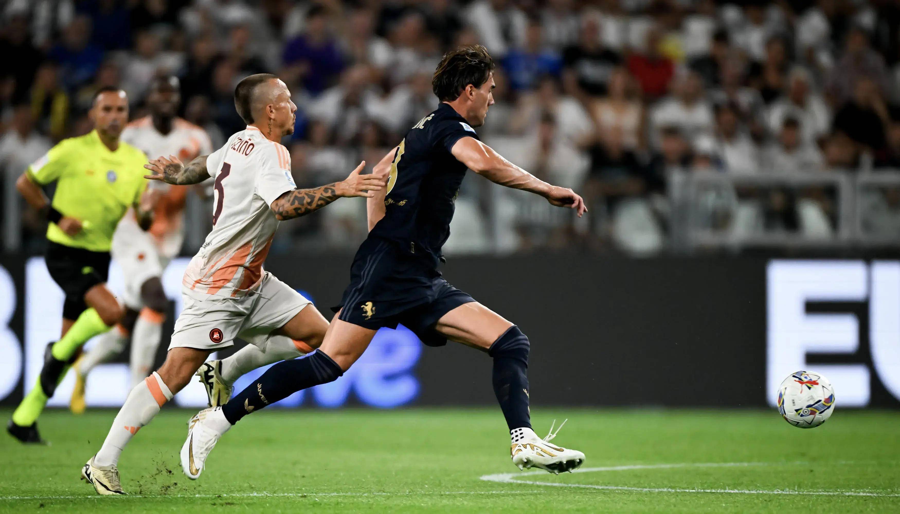 关于那不勒斯战胜对手,积分榜上有所改善的信息 关于那不勒斯战胜对手,积分榜上有所改善的信息