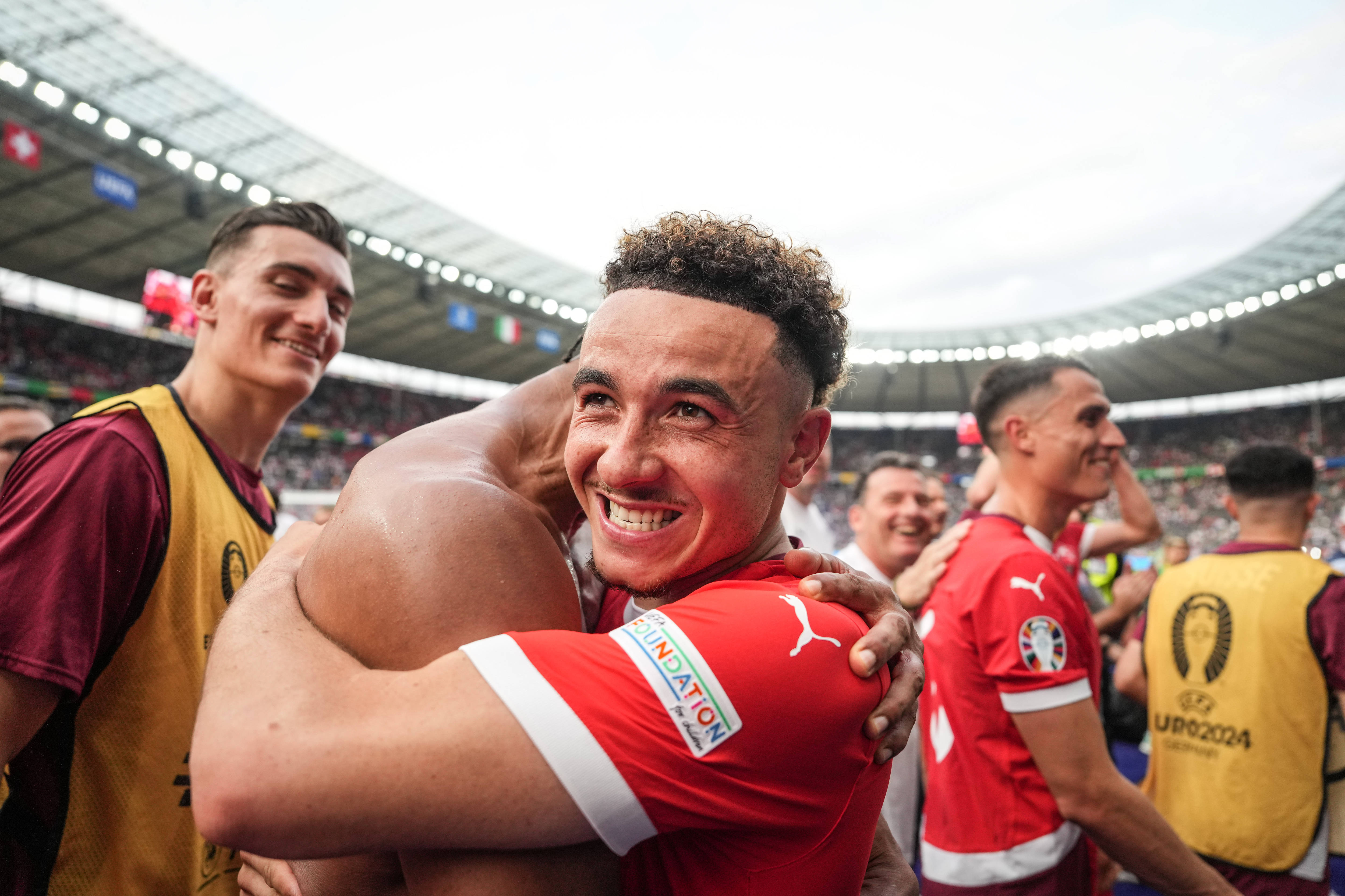 瑞士横扫冰岛，晋级欧洲预选赛决赛的简单介绍