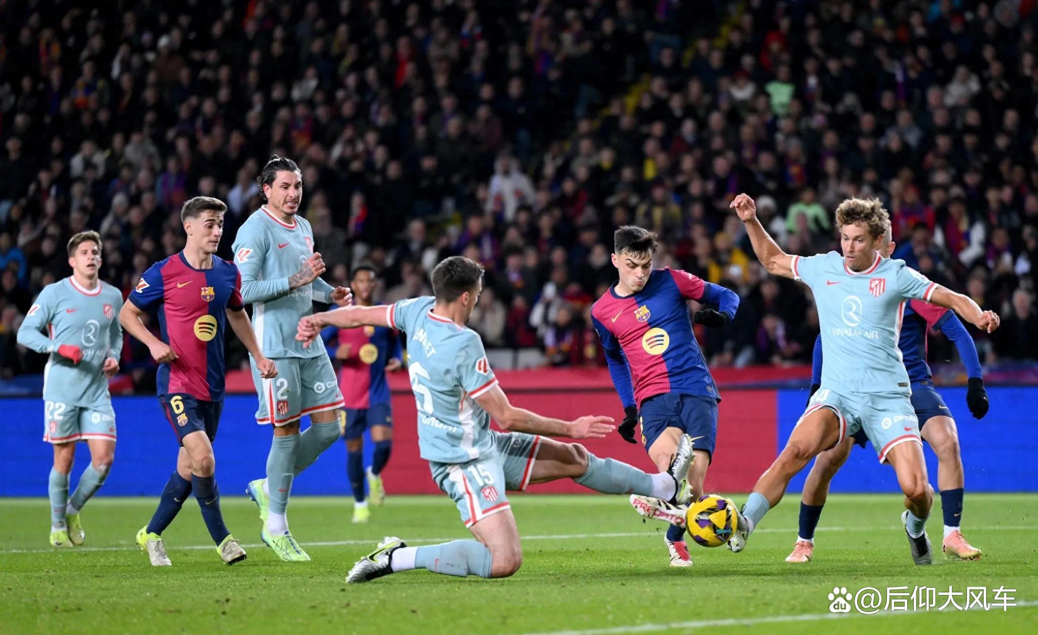 关于勒沃库森完胜AC米兰，马尔基尼奥斯爆发神勇的信息