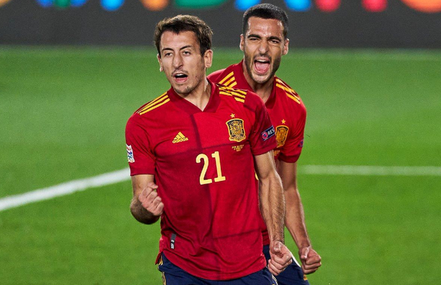 法国队鏖战韩国队,桃田贤斗扛起全队 法国队鏖战韩国队,桃田贤斗扛起全队